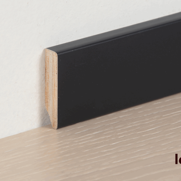 Battiscopa/zoccolino laccato nero impiallaciato legno 50 x 13 mm